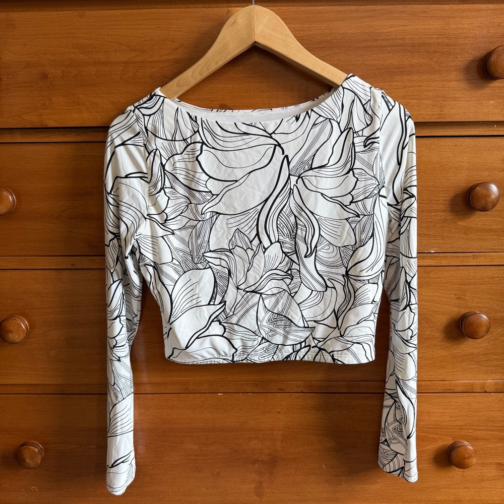 CALIA Swim Crop Top Rash Guard- Black and White